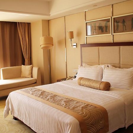 Aoyuan Golf Hotel Guangzhou Exterior photo
